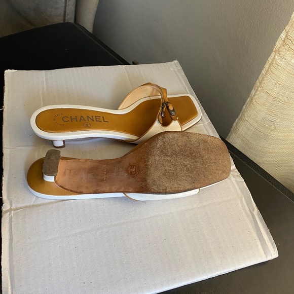 Chanel brown white leather heels mules slip ons slides 36.5 - Picture 7 of 8